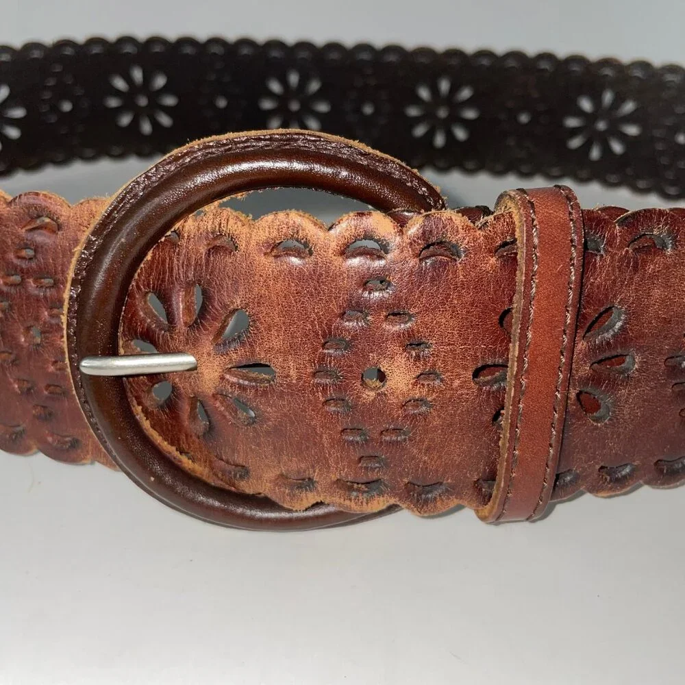 Via Spiga Brown Leather Belt Boho Cut-Out Design Size L Hippie Boho - Picture 4 of 8